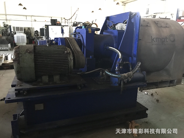 氨基酸行業SZ800雙極推料離心機大修項目